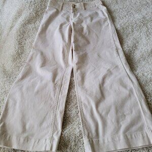 Nanette Lepore Size 4 wide-leg cream pants.